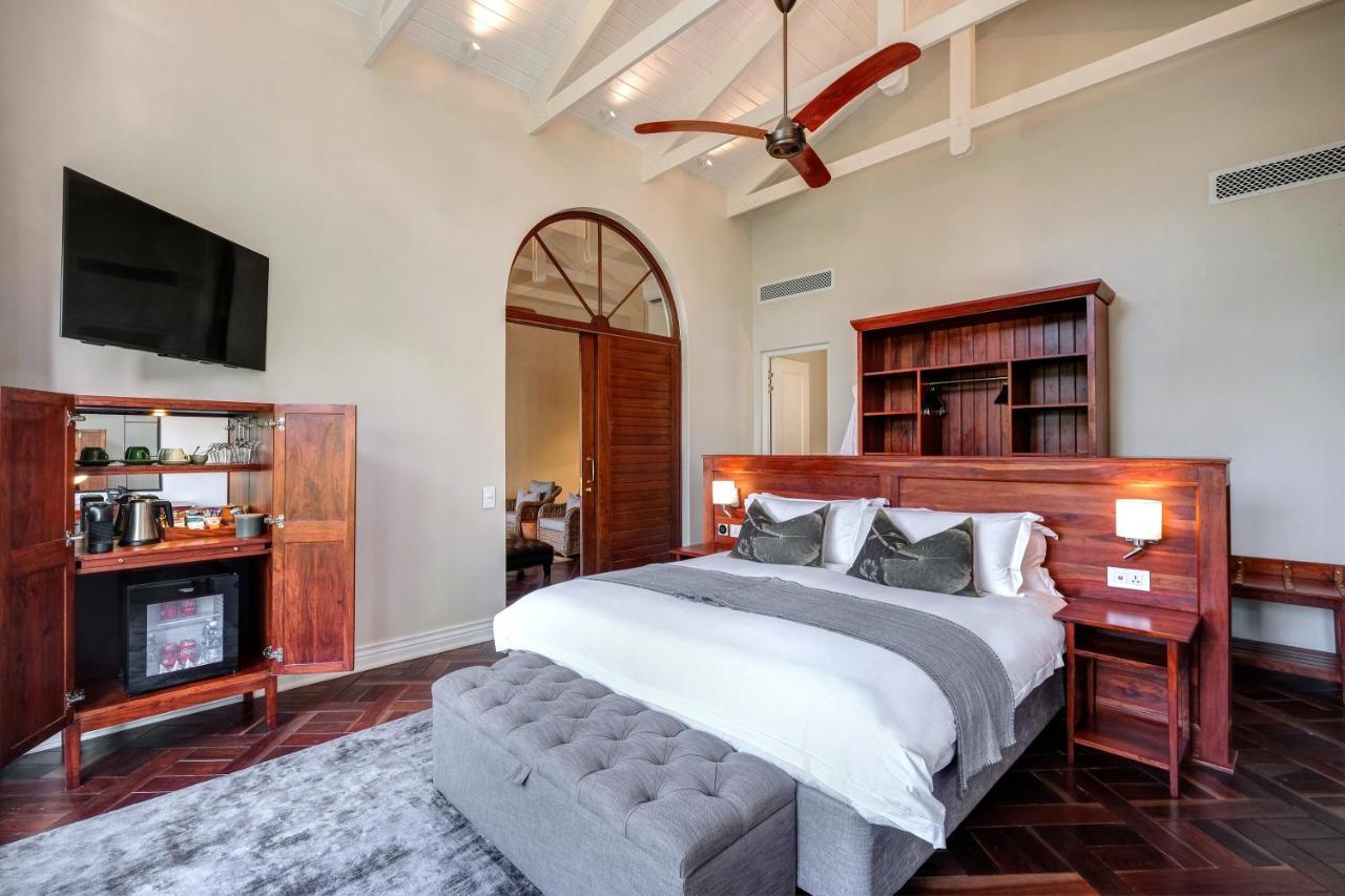 Palm River Hotel ヴィクトリア・フォールズ エクステリア 写真